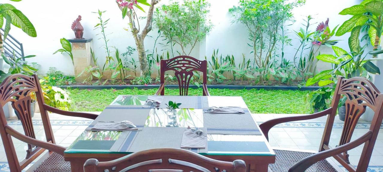 Griya Asih Hotel Jogjacarta Exterior foto