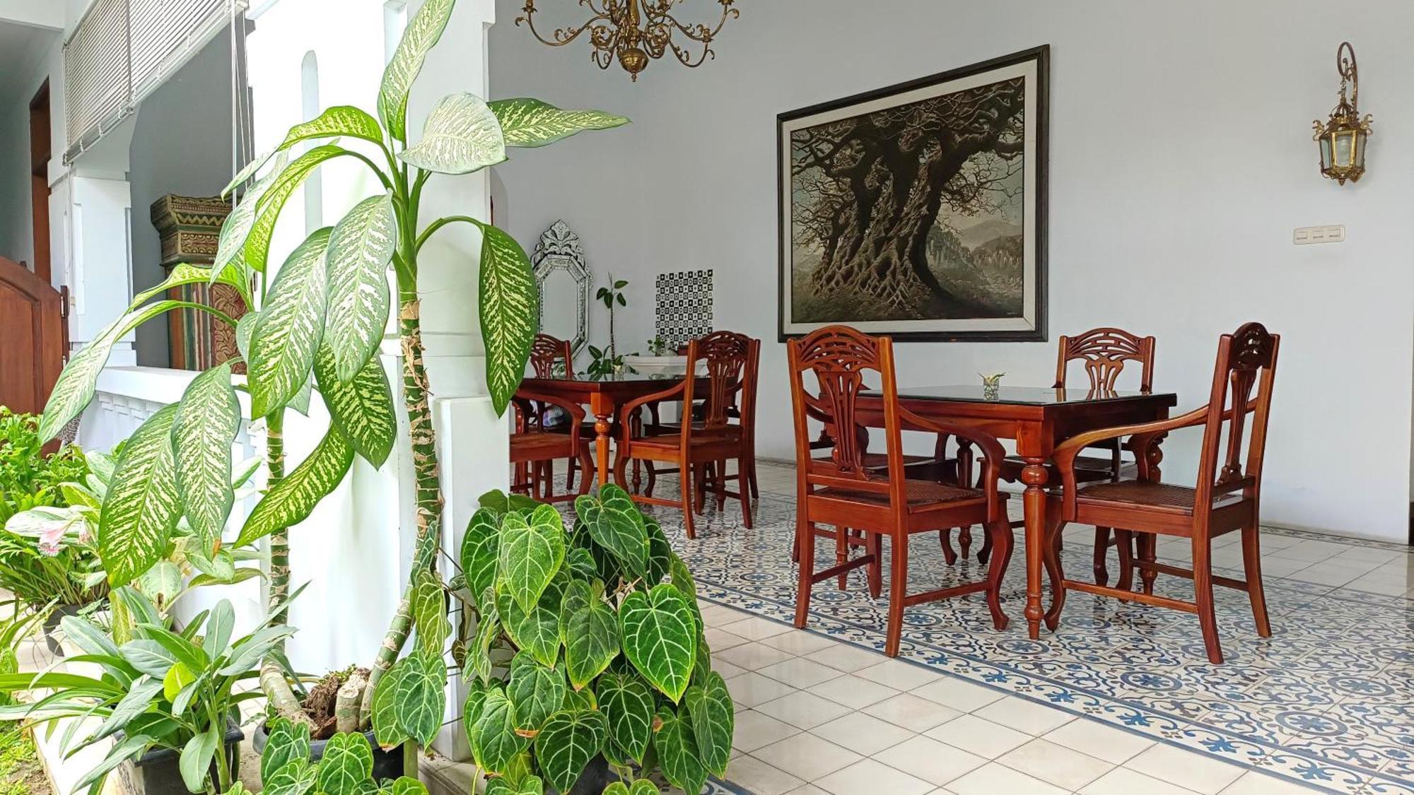 Griya Asih Hotel Jogjacarta Exterior foto